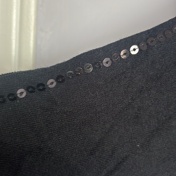 This can be worn as a top or dress depending how tall you are - Picture 3 of 6